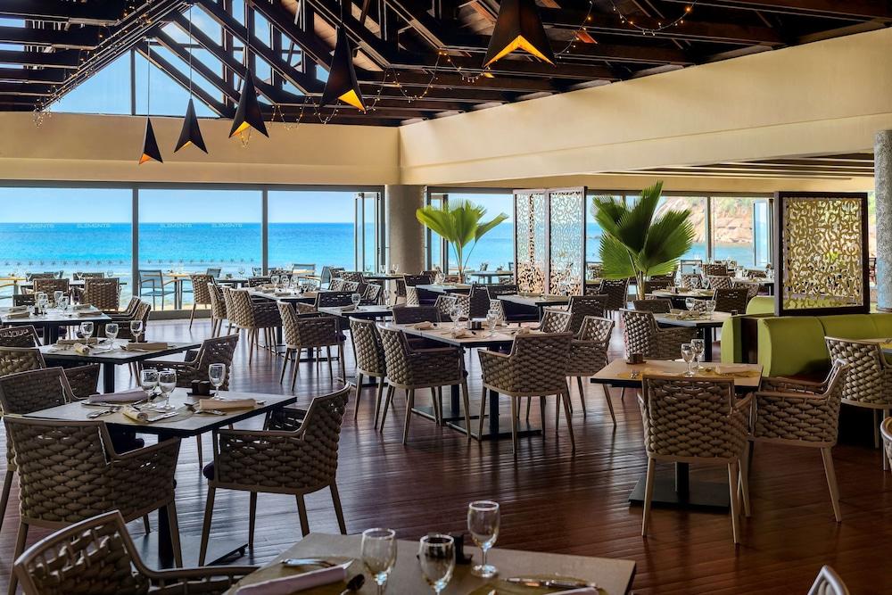 Avani Barbarons Seychelles Resort Grand Anse  Екстериор снимка